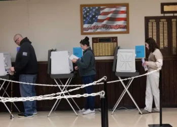 Más de 64 millones de personas han votado por adelantado en Estados Unidos
