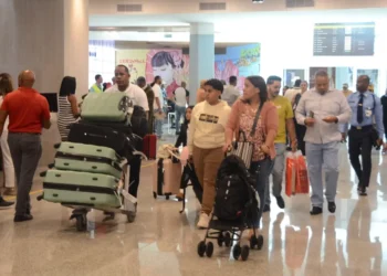 Llegan por el AILA 213 mil pasajeros procedentes de Europa, Estados Unidos y Puerto Rico