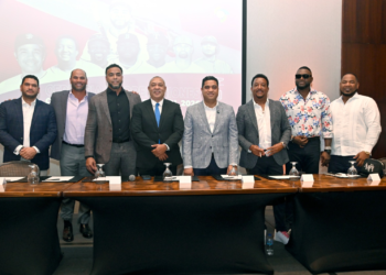 Grandes leyendas del béisbol conforman el equipo de trabajo del Clásico Mundial 2026