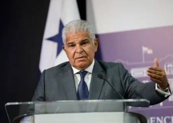 «La respuesta es no», dice el presidente Mulino ante exigencia de Trump de bajar los peajes del canal de Panamá