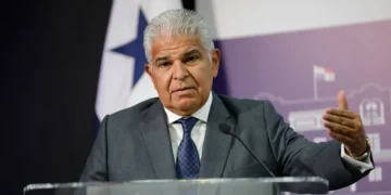 «La respuesta es no», dice el presidente Mulino ante exigencia de Trump de bajar los peajes del canal de Panamá
