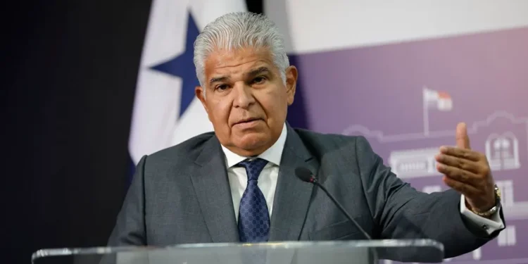 «La respuesta es no», dice el presidente Mulino ante exigencia de Trump de bajar los peajes del canal de Panamá