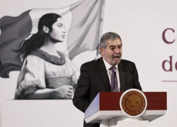 México afirma que sus connacionales aportan el 8 % al PIB de Estados Unidos