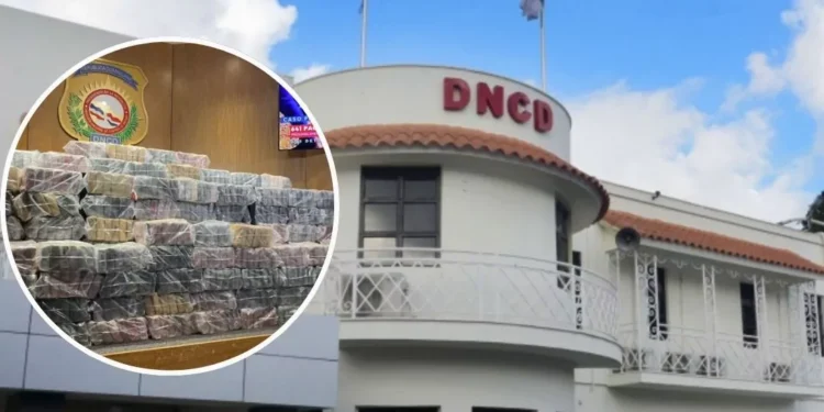 Decomisan 641 paquetes de presunta cocaína frente a costas de Pedernales