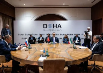 Las potencias rivales en Siria dan pasos para poner fin a la guerra e iniciar un diálogo