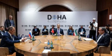 Las potencias rivales en Siria dan pasos para poner fin a la guerra e iniciar un diálogo