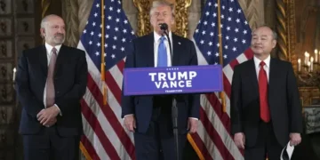 El CEO de Softbank anuncia con Trump una inversión de US$100,000 millones en EE.UU.