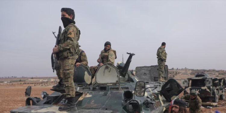 Tropas rusas se retiran de Homs y Damasco protegidas por la coalición que derrocó Al Asad