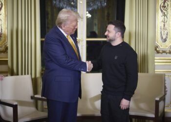 Trump y Zelenski se reúnen en el Elíseo, en un encuentro organizado por Macron