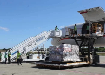 Cuba recibe donaciones de República Dominicana mientras su economía se desmorona