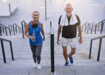 Tres minutos de ejercicio reducen a la mitad el riesgo cardiovascular en las mujeres