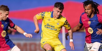 Barcelona sucumbe 2-1 ante Las Palmas en el festejo de su 125mo aniversario