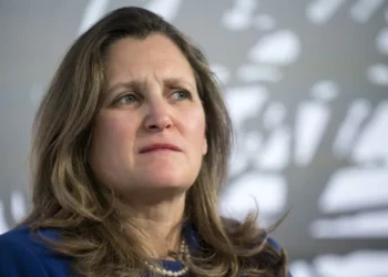 Dimite la vice primera ministra de Canadá por desacuerdos con Trudeau sobre los aranceles de Trump