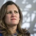 Dimite la vice primera ministra de Canadá por desacuerdos con Trudeau sobre los aranceles de Trump