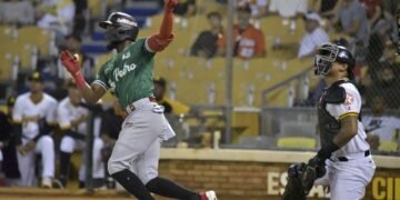 Estrellas Orientales blanquean a las Águilas Cibaeñas Cibaeñas y Leones del Escogido dominan a Tigres del Licey