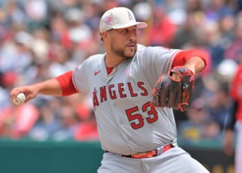 Reales de Kansas City firmaron al cerrador Carlos Estévez por 2 años