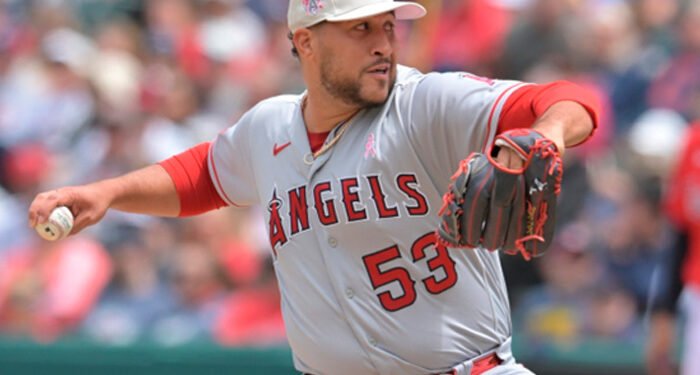 Reales de Kansas City firmaron al cerrador Carlos Estévez por 2 años