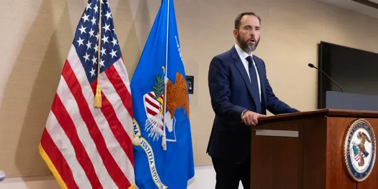 El fiscal que investigó los intentos de fraude electoral de Trump asegura que había pruebas para condenarle