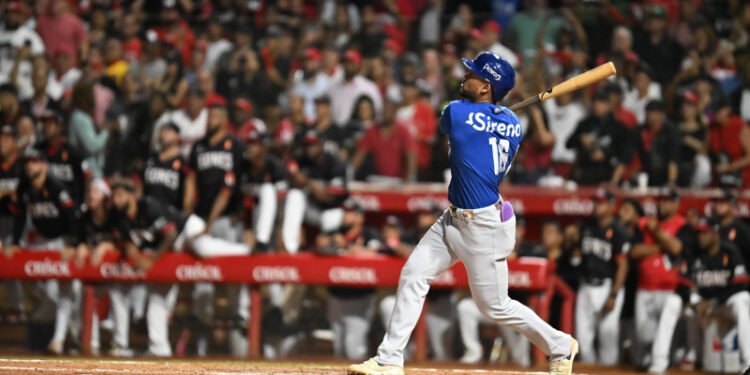 Los Tigres empataron la serie con un cuadrangular de dos carreras de Gustavo Núñez