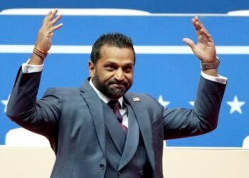 Partidario de Trump y crítico con el FBI, podría dirigir la agencia