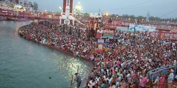 ¿Qué es el Kumbh Mela, el festival hindú capaz de congregar a 450 millones de personas?