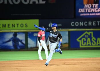 Tigres del Licey vencen a Leones del Escogido; Estrellas le ganan a las Águilas.