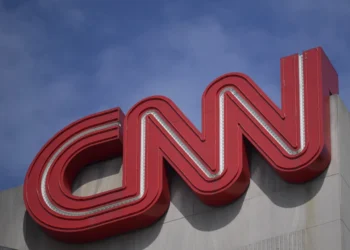 CNN anuncia unos 200 despidos como parte de su transición hacia operaciones digitales
