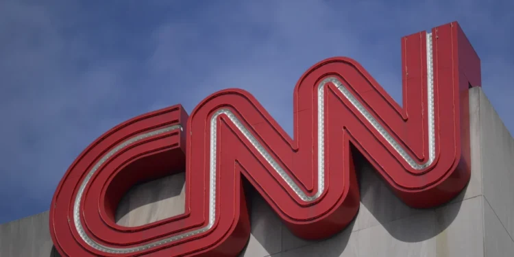 CNN anuncia unos 200 despidos como parte de su transición hacia operaciones digitales