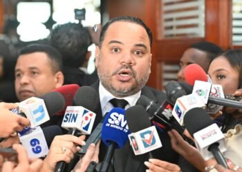 Defensor del Pueblo aboga diálogo sobre Código Laboral no se trate solo el tema de la cesantía