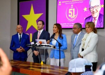 El PLD presenta las irregularidades detectadas en el Bono Navideño 2024. Alerta la no entrega de 600 millones de pesos.