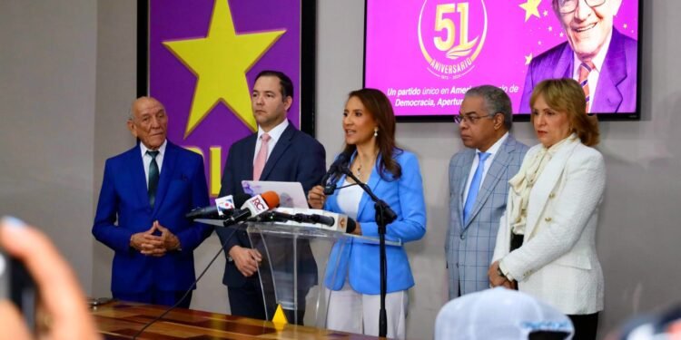 El PLD presenta las irregularidades detectadas en el Bono Navideño 2024. Alerta la no entrega de 600 millones de pesos.