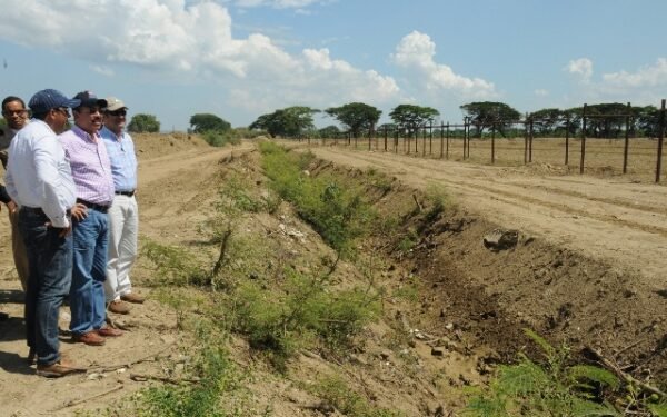“Gobierno deja caer proyecto Guineero la Cruz de Manzanillo”