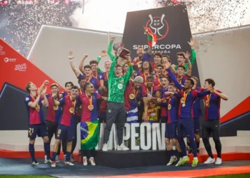 El Barcelona conquista la Supercopa goleando al Real Madrid (2-5)