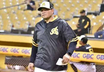 Yadier Molina es elegido dirigente del año en LIDOM