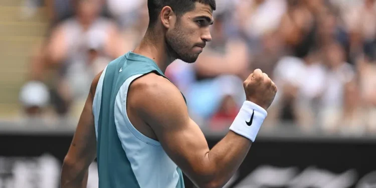 Abierto de Australia: Alcaraz gana con facilidad a Nishioka