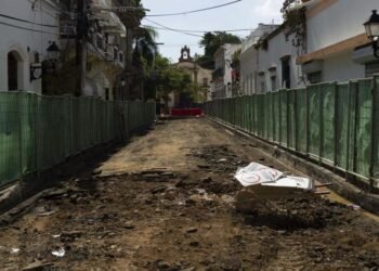 Reactivan los trabajos en las calles de la Ciudad Colonial