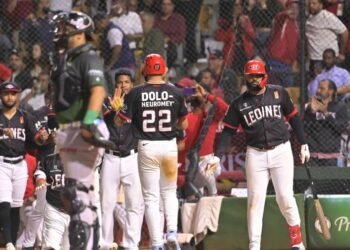 Leones superan a las Estrellas Orientales y Tigres propinan tercera blanqueada seguida a las Águilas Cibaeñas