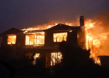 El caso de Los Ángeles «ilustra los límites de la extinción de los incendios catastróficos»