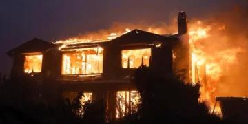 El caso de Los Ángeles «ilustra los límites de la extinción de los incendios catastróficos»