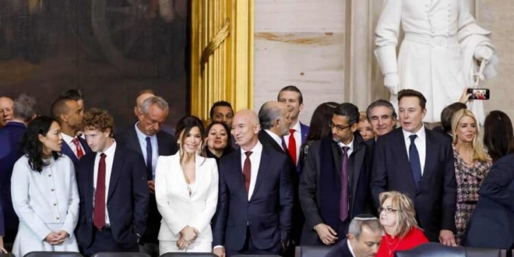 Los jefes de las «Big Tech» arropan a Trump y dejan claro su papel central en este mandato