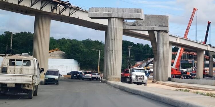 Opret informa línea 2C del Metro marcha de acuerdo a lo previsto en costo y calidad