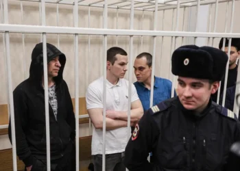 Condenan a entre 3 y 5 años de cárcel a tres abogados del opositor ruso Alexéi Navalni