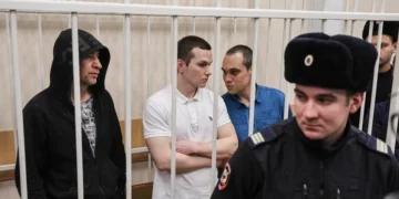 Condenan a entre 3 y 5 años de cárcel a tres abogados del opositor ruso Alexéi Navalni