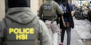 Los negocios de dominicanos desiertos tras redada migratoria en Nueva York