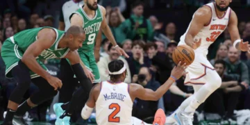 Celtics imponen su dominio sobre los Knicks a pesar del gran desempeño de Towns