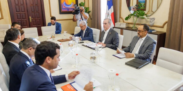 Critican la no realización de vistas públicas en proceso de elección del procurador