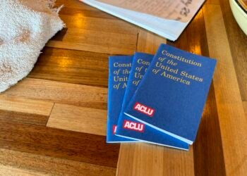 Dominicanos y boricuas son detenidos de manera indiscriminada en redadas del ICE en Filadelfia