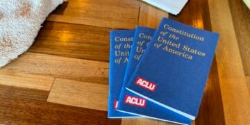 Dominicanos y boricuas son detenidos de manera indiscriminada en redadas del ICE en Filadelfia