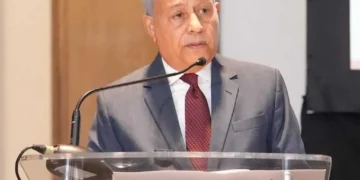 Empresarios preocupados por escasez dólares en mercado República Dominicana