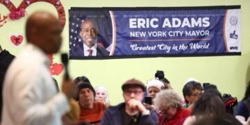 Dimite una fiscal tras una orden del gobierno de Trump para abandonar los cargos contra el alcalde de Nueva York